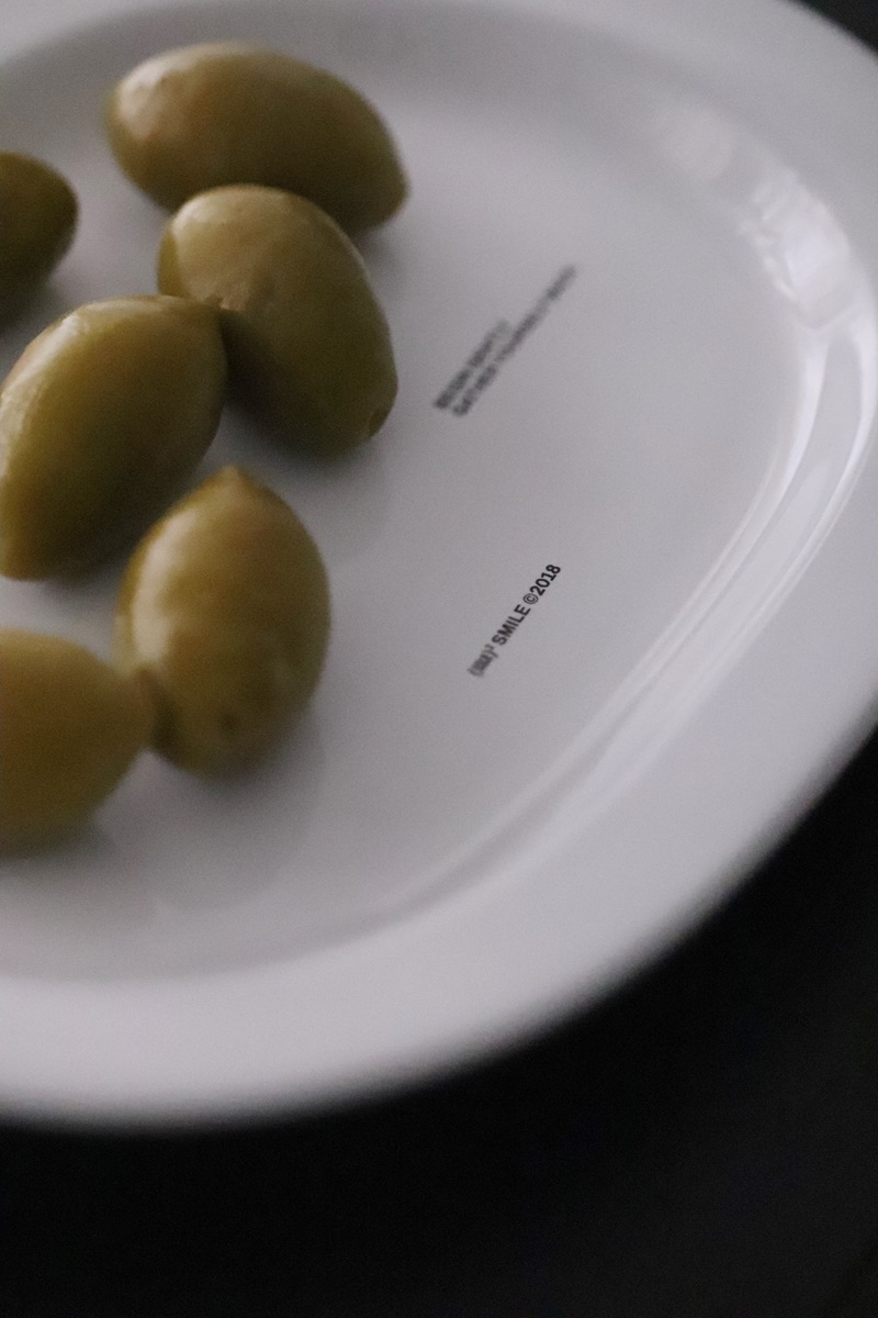 BEGIN Daily Tableware Set 정면 연출 — 테이블 세팅컷